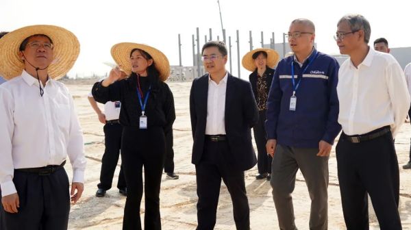 欽州市市長、自貿(mào)區(qū)欽州港片區(qū)管委主任 王雄昌調(diào)研中偉欽州產(chǎn)業(yè)基地